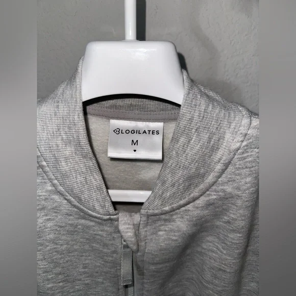 Blogilates Gray Full Zip Up Medium - Picture 7 of 7